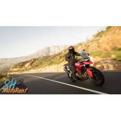 Grâce à son confort, la Triumph Tiger 900 vous emmènera loin