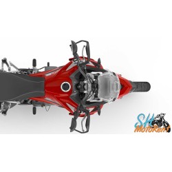 Le design parfaitement étudié permet une protection importante sur cette Triumph Tiger 900
